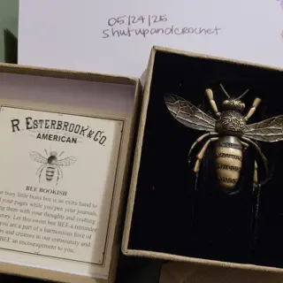 Esterbrook Bee Page Holder