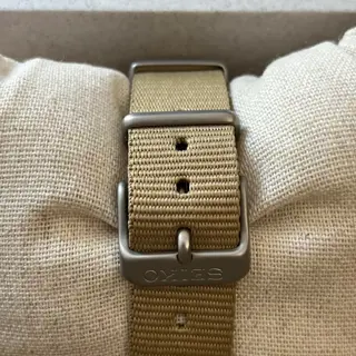 Seiko 5 Field Series SRPJ83