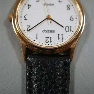Seiko Avenue 7N01-6490 Gold Tone White Numeral Dial Quartz Dress Watch - $70