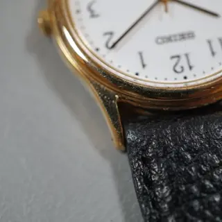 Seiko Avenue 7N01-6490 Gold Tone White Numeral Dial Quartz Dress Watch - $70