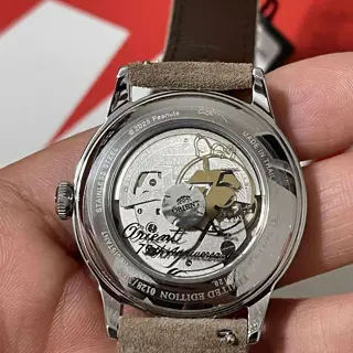 Orient x peanuts 75th anniversary bambino 38mm ra-ac0m17g