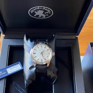 Grand Seiko SBGW231 - Full Set.