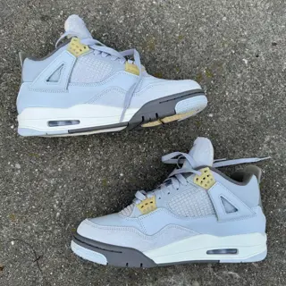 8.5 Air Jordan 4 Retro SE Craft Photon Dust $190 OBO
