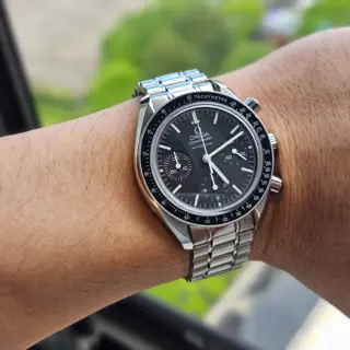 3539.50 Omega Speedmaster Reduced /Sapphire Version / Box & Card / USA only