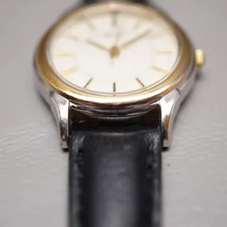 Seiko Spirit 7N01-6880 Two Tone Gold Tone Quartz Ladies Watch - $60