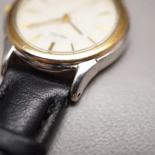 Seiko Spirit 7N01-6880 Two Tone Gold Tone Quartz Ladies Watch - $60