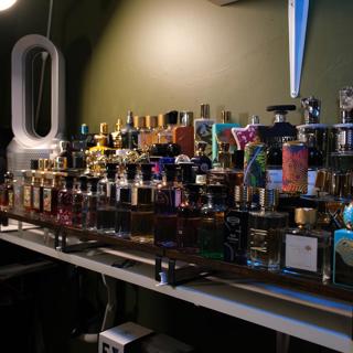 90+ Niche Fragrances: Argos, City Rhythm, Penhaligon's, Louis Vuitton, Savoir Faire, Memoirs of a Perfume Collector, Mind Games, Floraiku, Ex Nihilo +++ (decant)