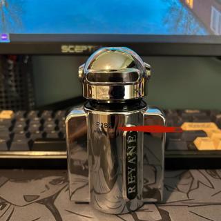 MG Grandmaster, Azzaro, Valentino R2B2 (Bottle)