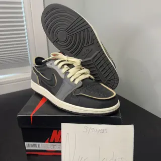 Jordan 1 low smoke grey ex Sz 8 clean og all $90 price reduction