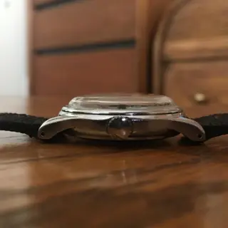 Vintage beauties from Oris, Omega, and Helbros, and an aventurine, jump-hour Sugess