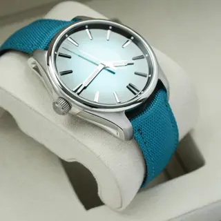 H. Moser & Cie. Pioneer Centre Seconds 43mm Mega Cool Blue Lagoon 3200-1214 Complete