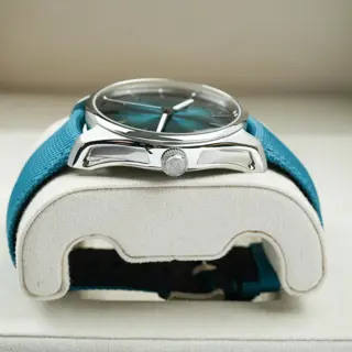 H. Moser & Cie. Pioneer Centre Seconds 43mm Mega Cool Blue Lagoon 3200-1214 Complete