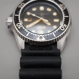 Vintage July 1980 Seiko 2625-0010 Midsize 33mm Black Dial Diver Quartz Watch - $120