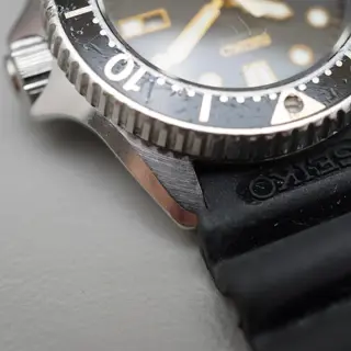 Vintage July 1980 Seiko 2625-0010 Midsize 33mm Black Dial Diver Quartz Watch - $120
