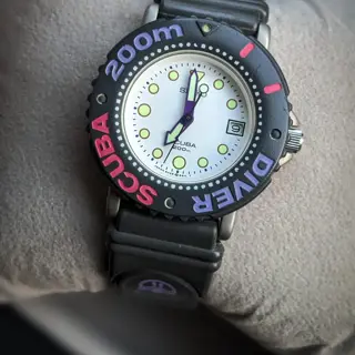 Rare Vintage 1989 "BUDDY" SEIKO Scuba Diver, QUARTZ 200M Watch colorful and seldom-seen 5h25-6a1b