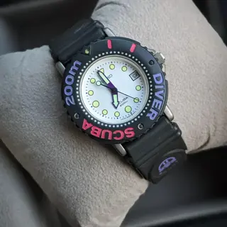 Rare Vintage 1989 "BUDDY" SEIKO Scuba Diver, QUARTZ 200M Watch colorful and seldom-seen 5h25-6a1b