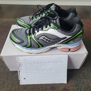 Saucony Progrid Triumph 4 Size 8.5