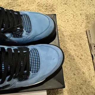 Jordan 4 Travis Scott size 10.5m: $600 invoiced and shipped obo