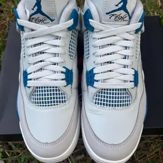 Jordan 4 Military Blue 2024 size 10.5 $165