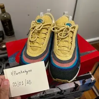 Jordans / Nikes sz 10.5
