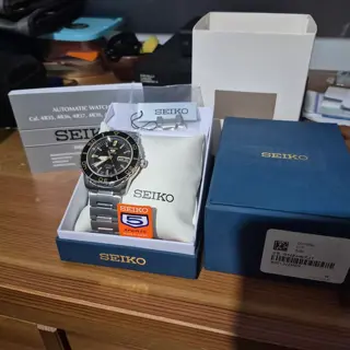 Seiko SNZH57J1 almost like new! $250 shipped CONUS