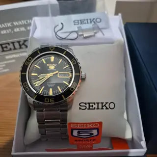 Seiko SNZH57J1 almost like new! $250 shipped CONUS