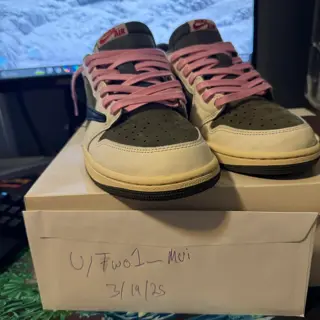 Travis Scott olives size 9 480$ OG all
