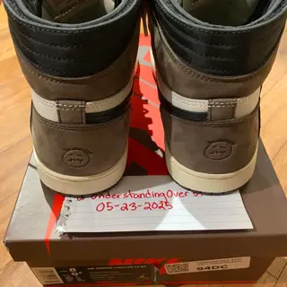 Jordan 1 high Travis Scott Mocha Size 8 Used [$800]