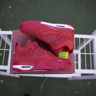 DS AJ4 Brick By Brick Size 9 $430
