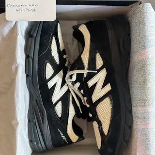 new balance JFG 990v4 size 12 VNDS 200 obo