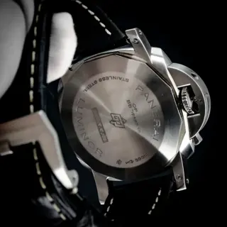 2022 Panerai PAM01312 – Closed Case Back – Near Mint – Full Set