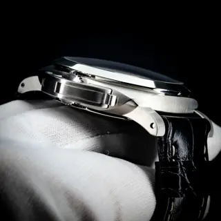 2022 Panerai PAM01312 – Closed Case Back – Near Mint – Full Set