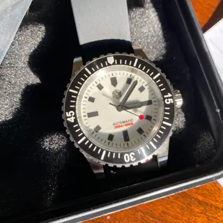 San Martin SN0012 (full lume dial)