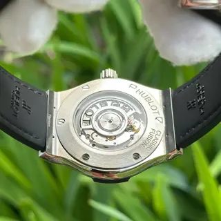 Hublot Classic Fusion 42mm - Green Dial - Box & Papers - Alligator Leather!