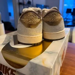 Year of the Rabbit - Jordan 1 Low size 8 - DS