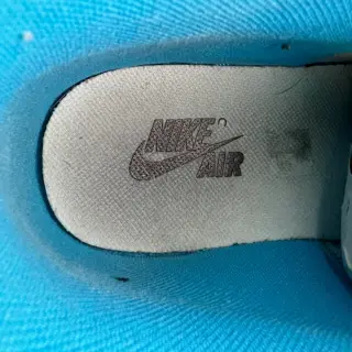 *PRICE DROP* Pre-Owned - Size 11 - Off White Jordan 1 - UNC - {$750}