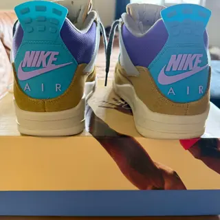 Union Jordan 4 Desert Moss - 9/10 worn once. $300