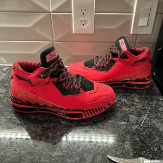 Li Ning Way of Wade 2 Red Danger PE 10.5 Used 150$