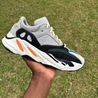 Yeezy  700 waverunner size 10.5 $125