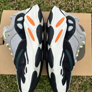 Yeezy  700 waverunner size 10.5 $125