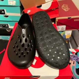 Jordan 5 black metallic reimagined size 11 brand new $400 shipped Nike reactx rejuven8 triple black size 13 brand new $100 shipped