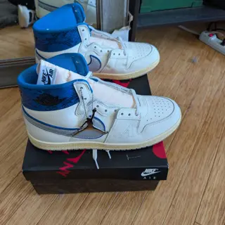 Awake NY Airship sz 12