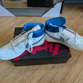 Awake NY Airship sz 12