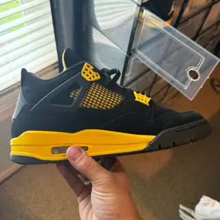 Thunder 4 worn once