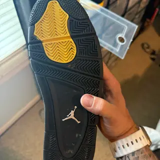 Thunder 4 worn once