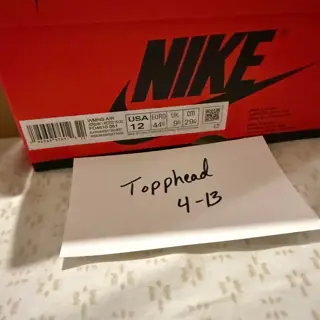 Lunar Roam (10.5, worn twice, 70); Air Ship (10, DS, 70); Satin Bred (12W, 10.5M, DS, 70)