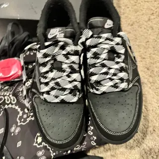 Jordan 1 Low Travis Scott Phantom size 10.5. Super clean OG all: $700 shipped and invoiced.