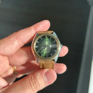 Seiko Lord Matic Special High-Beat 25-Jewel - English and Japanese Day/Date from February 1974