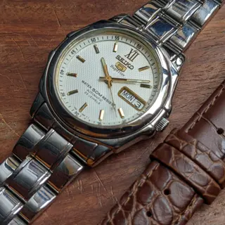 Rare Seiko 5 Superior Automatic ⚙️ Textured Dial - English & Arabic DayWheel with Original Bracelet & AM Leather Strap from April 1998 🗓️ for sale 💵 $275 (Shipped) 🚢 Video Attached 📽️