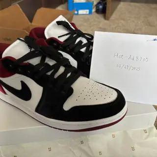 Women’s 12 Jordan 1 low Velvet Black Toe